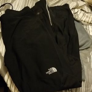 Black north face leggings